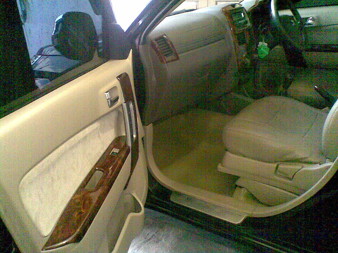 Toyota RUSH S Istimewa Hitam 2008