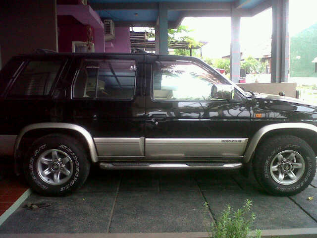 FS: Nissan Terrano Kingsroad 2002