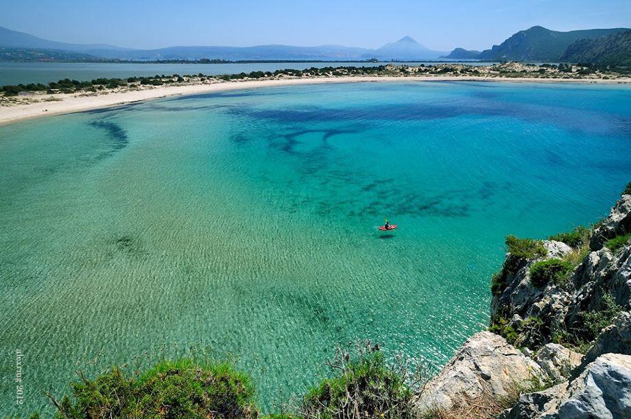 Keindahan Pantai-pantai di Negeri Para Dewa