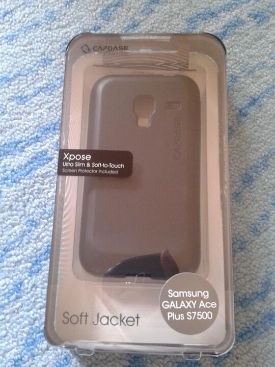 Capdase Fuze Alumor Softjacket bb Q10 Samsung Iphone 5 4s HTC Sensation Ipad Ipod5