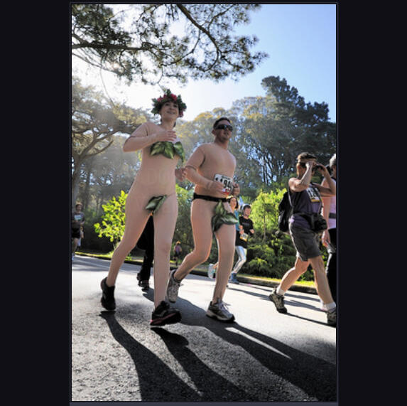 The Bay Breakers, lomba lari tahunan berkostum.