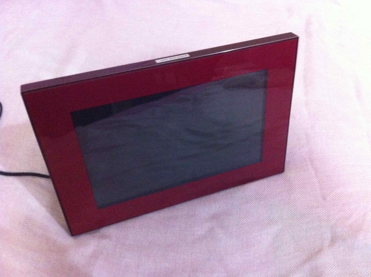 digital photo frame SONY DPF-D70