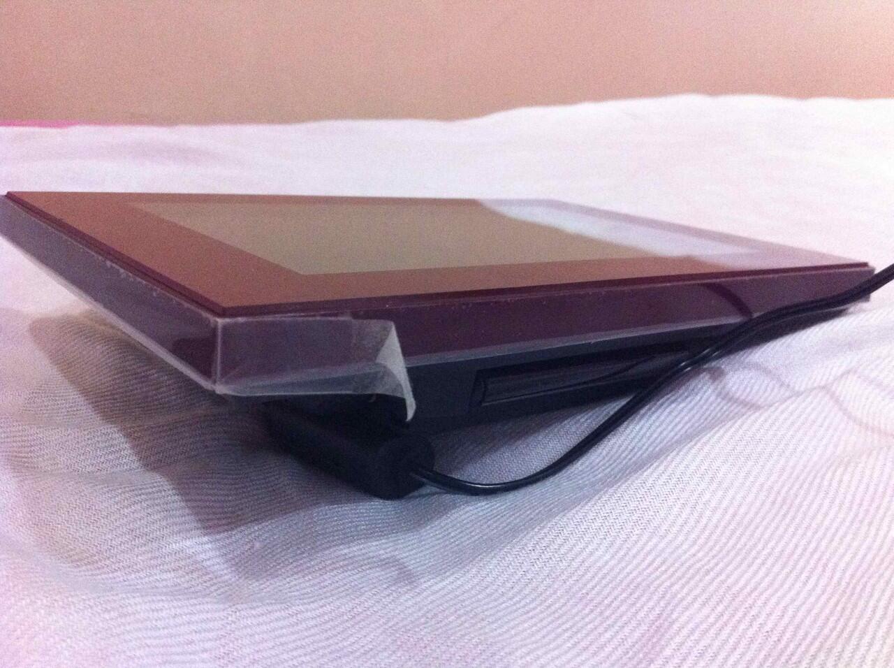 digital photo frame SONY DPF-D70