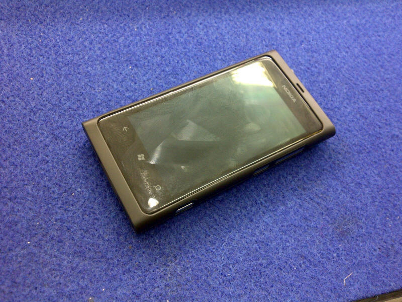 JUAL Nokia Lumia 800 2 minggu pake Jogja