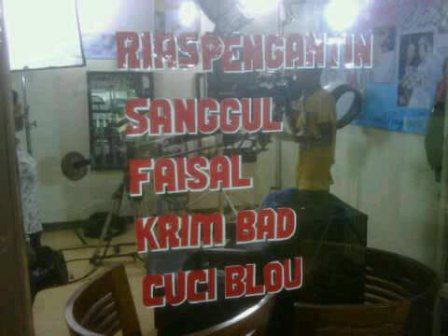 liat apa yang aneh di salon ini ++