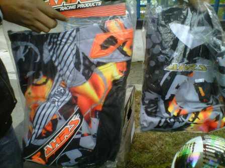 Jual Borongan F1ZR Modif Cross + Jersey, Pant Cross dan Helm All AHRS