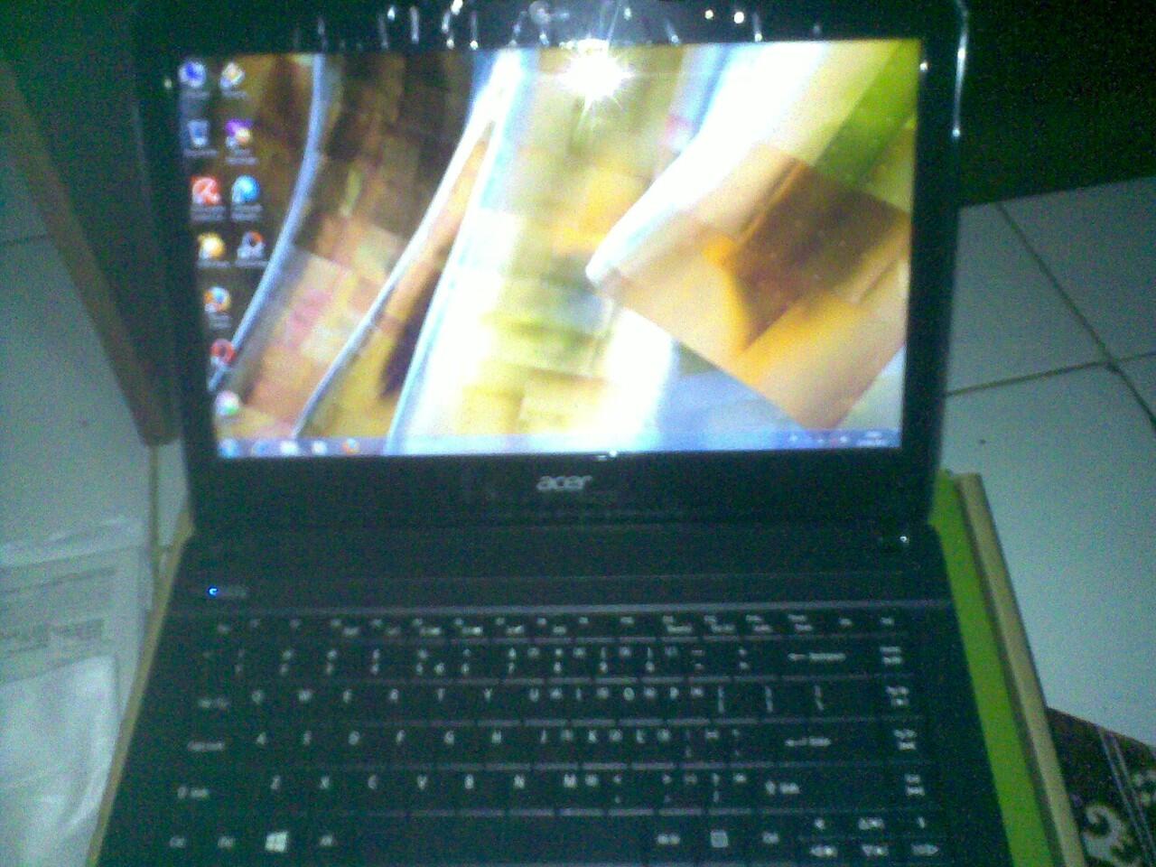 (BU) dijual acer 4379 core i3 NEW!