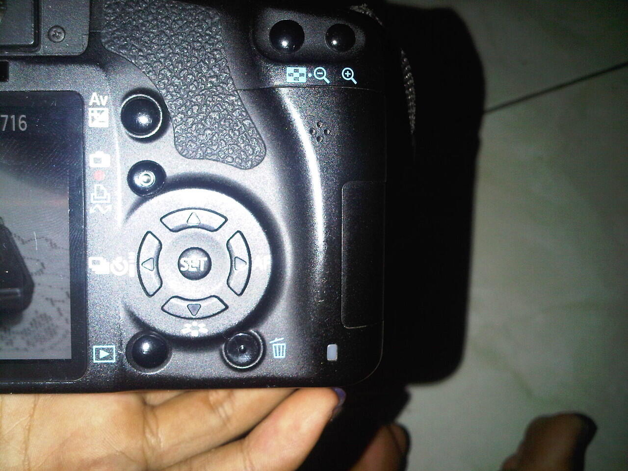 CANON EOS 500D + Lensa kit 18-55mm. JAKARTA !!