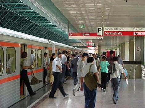 METRO kereta bawah tanah ANKARA, TURKI