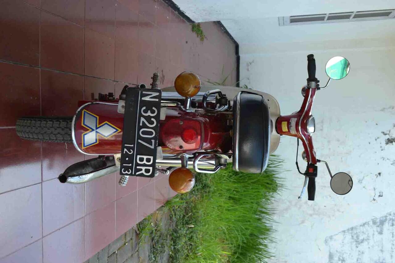 jual motor antik ori honda c70 banyak bonus malang 