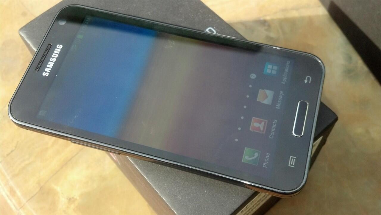Hp Android Samsung Galaxy SII HD LTE Istimewa Jogja / Yogya