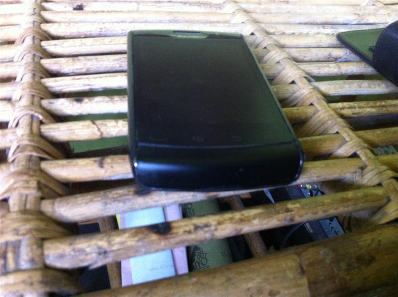 BLACKBERRY STORM 2 9520 ODIN.LENGKAP GARANSI PANJANG (JOGJA)