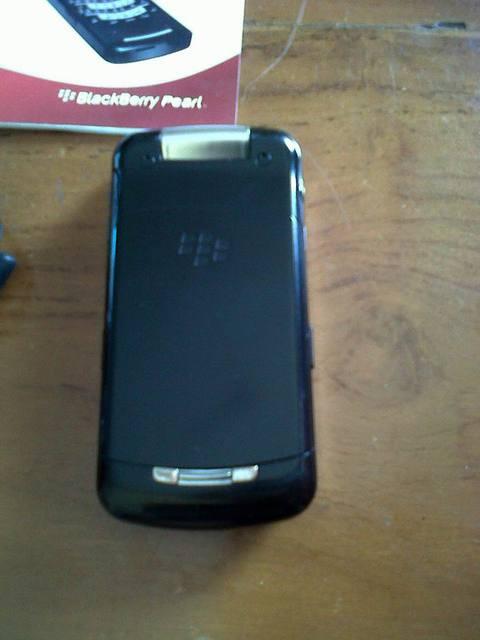 WTS Blackberry Pearl 8220 flip Surabaya
