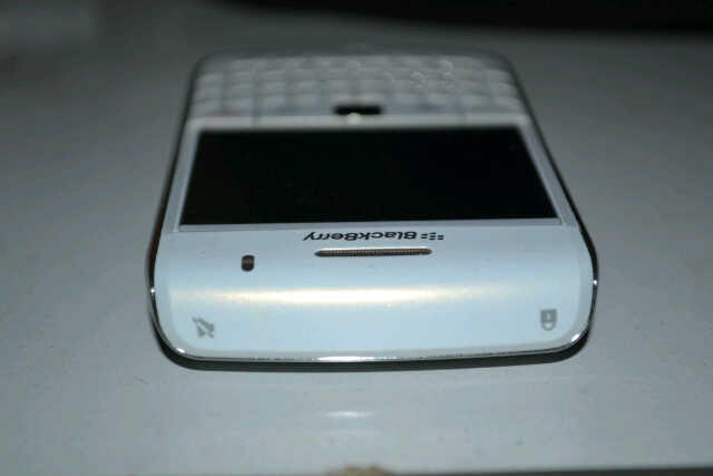 WTS Blackberry 9700 White Onyx1 garansi SS