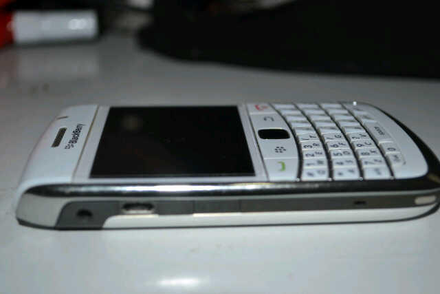 WTS Blackberry 9700 White Onyx1 garansi SS