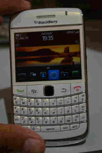 WTS Blackberry 9700 White Onyx1 garansi SS