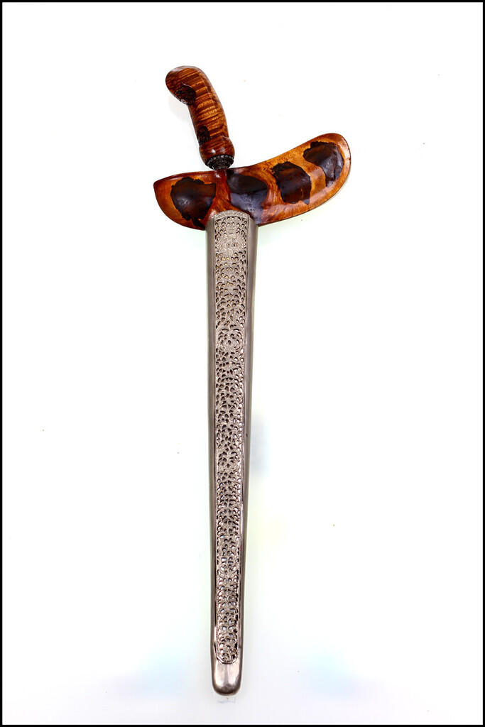 KERIS BROJOL .PAMOR NGULIT SEMANGKA BILAH ORI .PUSAKA