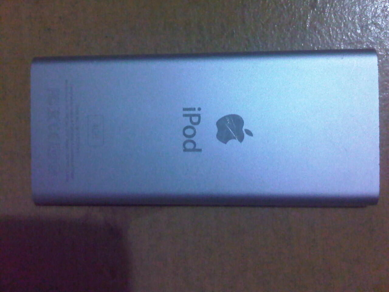 ipod nano mini slim 4GB batangan masuk gan..