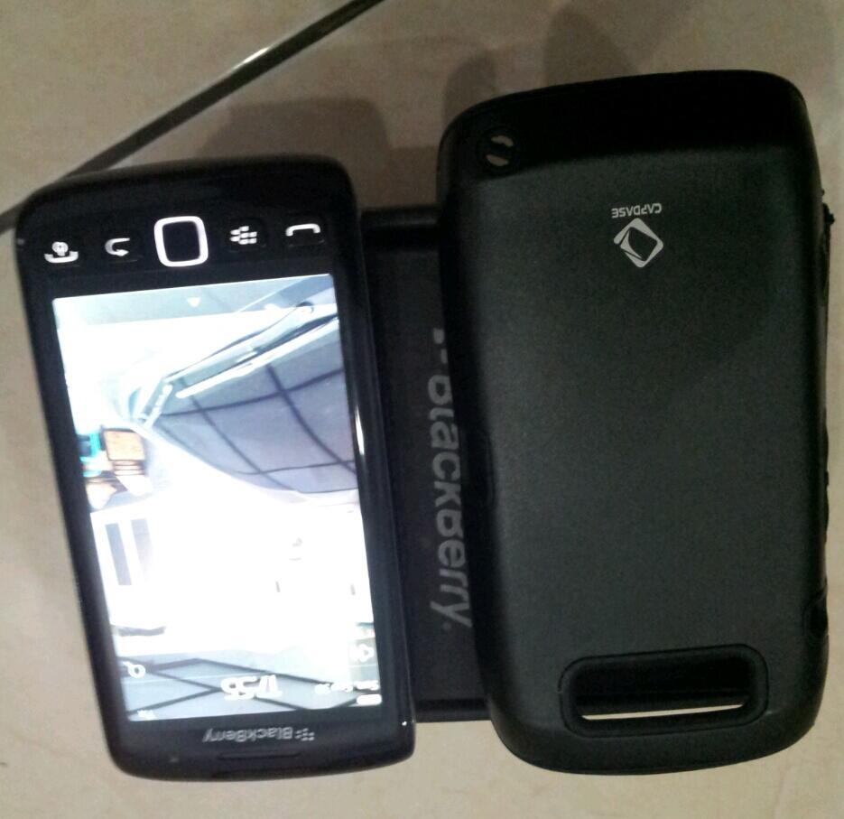 Blackberry Monza 9860 Black, Grs Berindo, pemakaian 1.5 bulan, mulus, komplit.