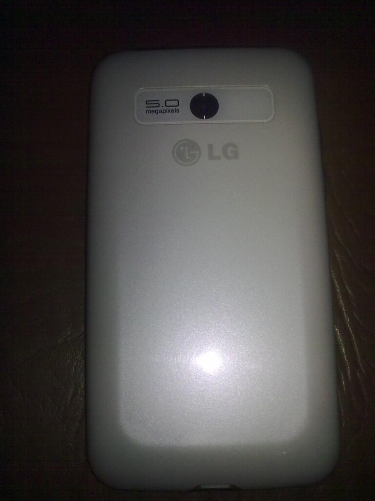 Jual Handphone Android LG Optimus Hub E510 (White) second...