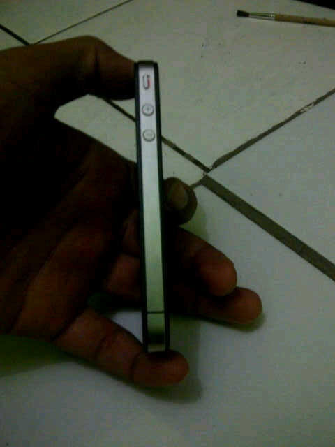 IPHONE 4G 32GB Black Eks.Garansi Infinite .