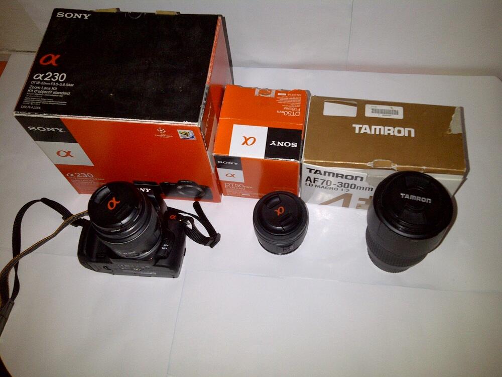 Sony Alpha DSLR-A230 + 70-300 Tamron + 50mm Sony (Balikpapan)