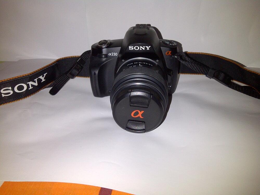 Sony Alpha DSLR-A230 + 70-300 Tamron + 50mm Sony (Balikpapan)