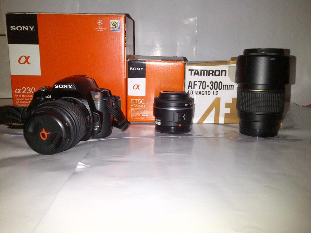 Sony Alpha DSLR-A230 + 70-300 Tamron + 50mm Sony (Balikpapan)