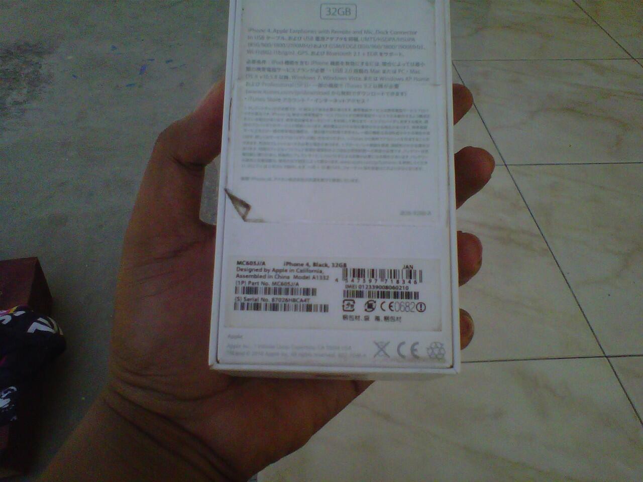 Iphone 4 black 32gb su kudus,demek,jepara,pati,semarang