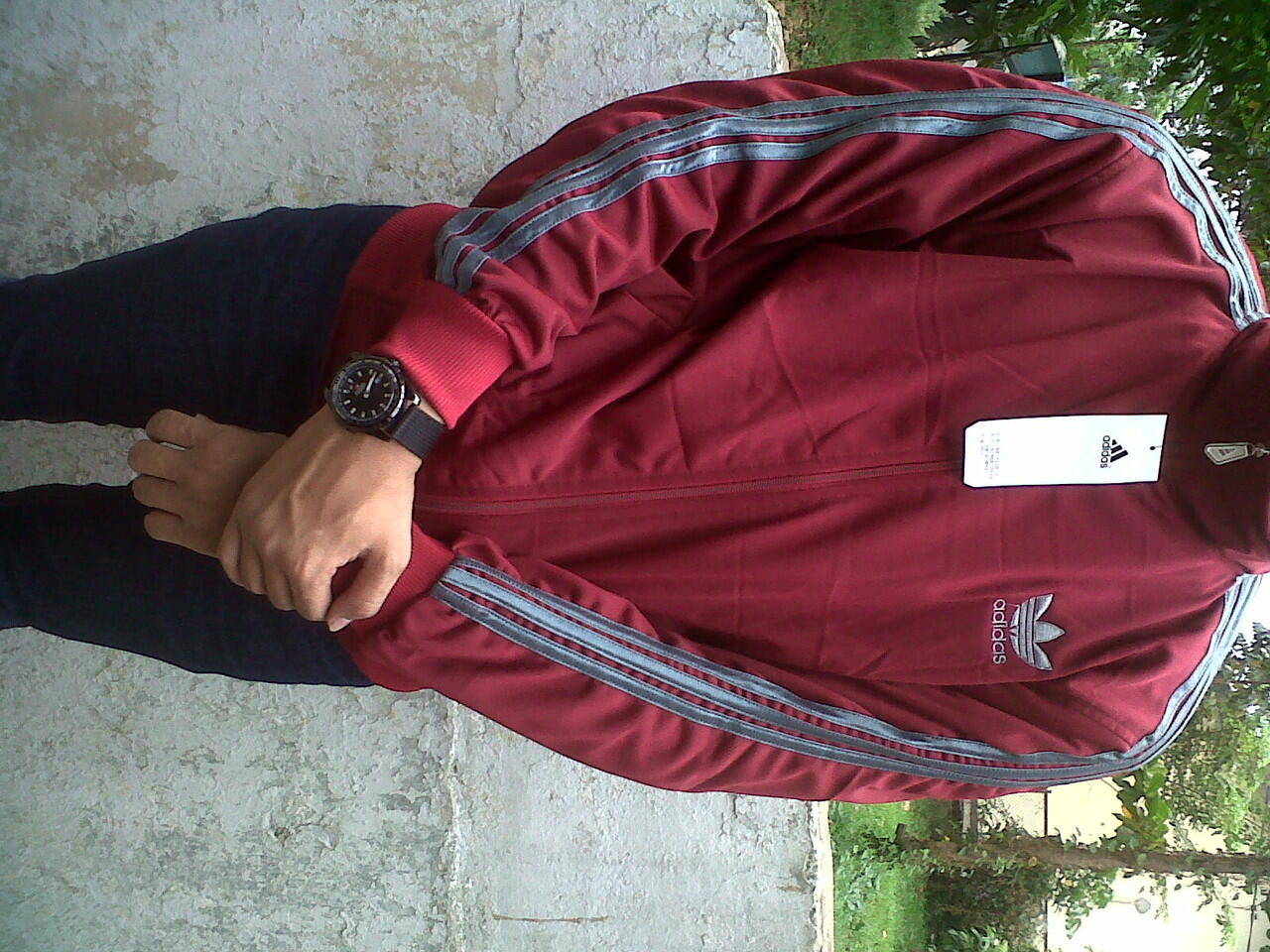 JUAL JAKET ADIDAS BERBAGAI WARNA !!!! HARGA ANAK KOSAN BANGETTT !!!! :D