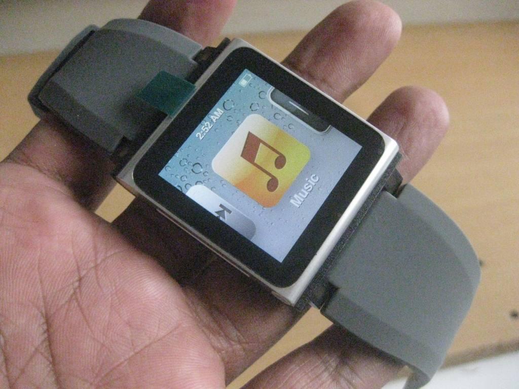 Ipod Nano 6th generation 8GB & I pod Nano 5th generation 8GB Love You Always Edition