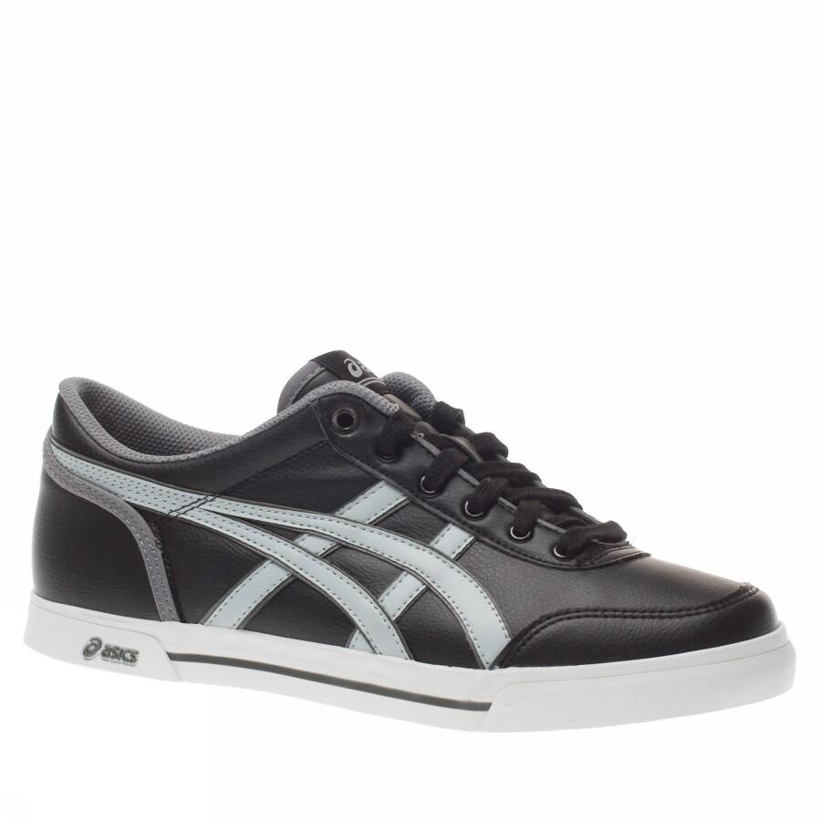 WTS: Asics Aaron, Converse Poorman pro, Base london