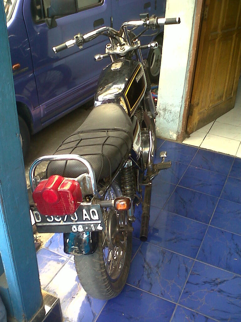kawasaki KZ 200 cc binter mercy mesin mulus abis surat2 lengkap pajak panjang bandung