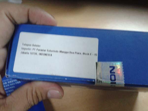 NOKIA E7