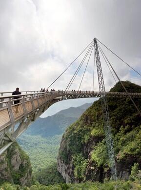 10 Jembatan Penyebrangan Di Dunia &#91;pict++&#93;