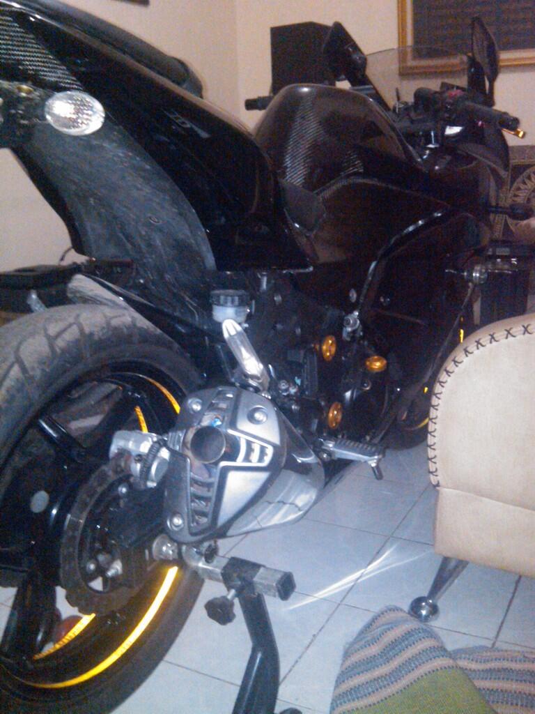 Jual NINJA 250 thn 2010 hitam / LOW KM