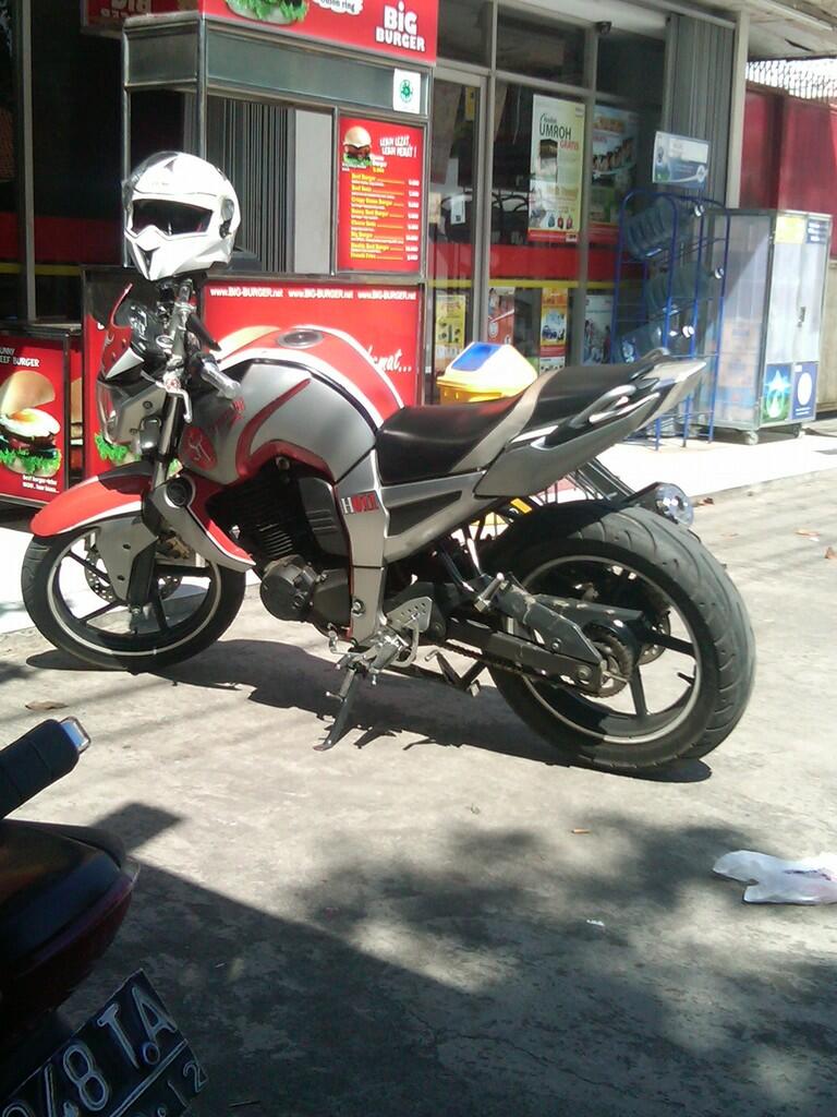 DIJUAL YAMAHA BYSON ABU-ABU TAHUN 2010 BULAN 10