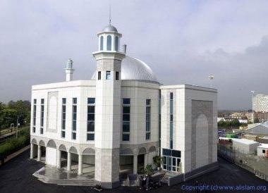 Kisah Seorang Imam Masjid di London