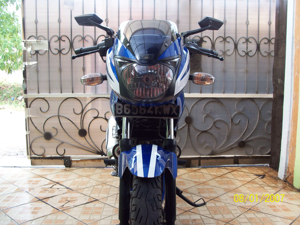Pulsar 200