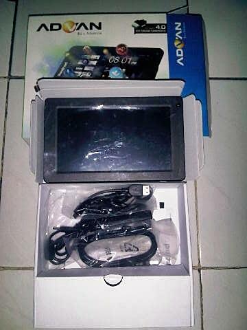 wts ADVA T2i TABLET PC ANDROID 4.0 99% NEW (850k)