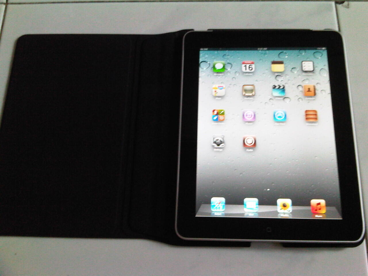 2 unit Ipad 1 3G wifi 64GB and Samsung Galaxy Tab P 1000 (Medan)