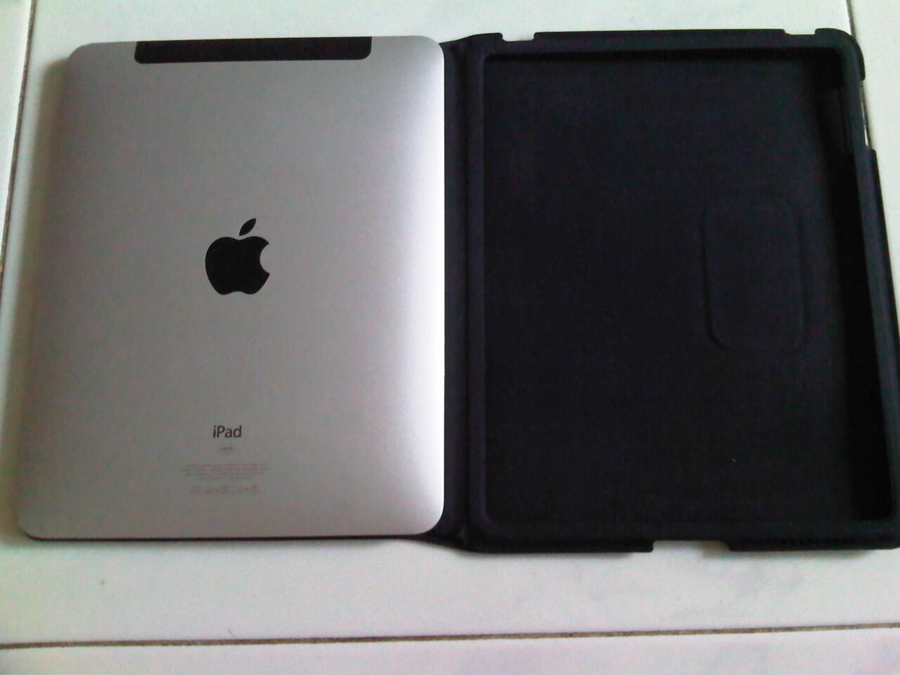 2 unit Ipad 1 3G wifi 64GB and Samsung Galaxy Tab P 1000 (Medan)