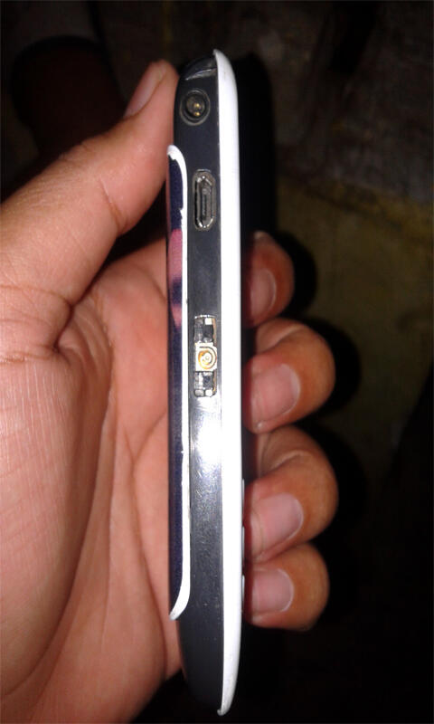 Blackberry 8520 (gemini putih)