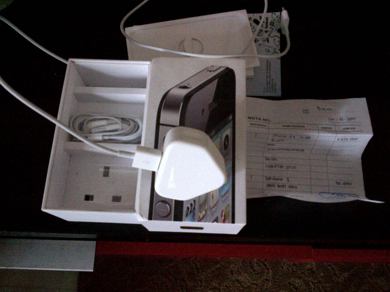 Jual Iphone 4S 16 GB Black Muluszt Bergaransi