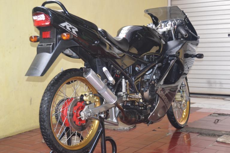 NINJA RR 2010 HITAM