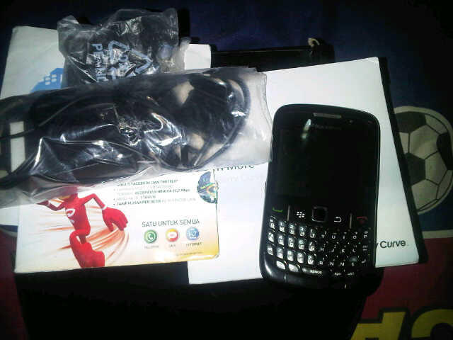 wts bb 8530 cdma black fullset murah (bandung)