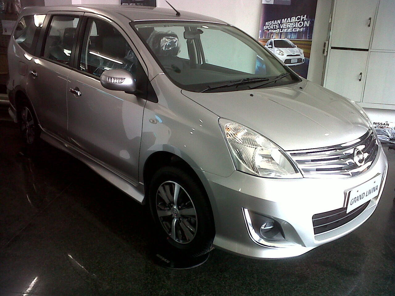 NISSAN GRAND LIVINA 2012 DP HANYA 60 JUTAAN & READY STOK