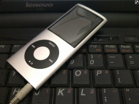 IPOD NANO GEN 4 8GB LIKE NEW (MULUS)