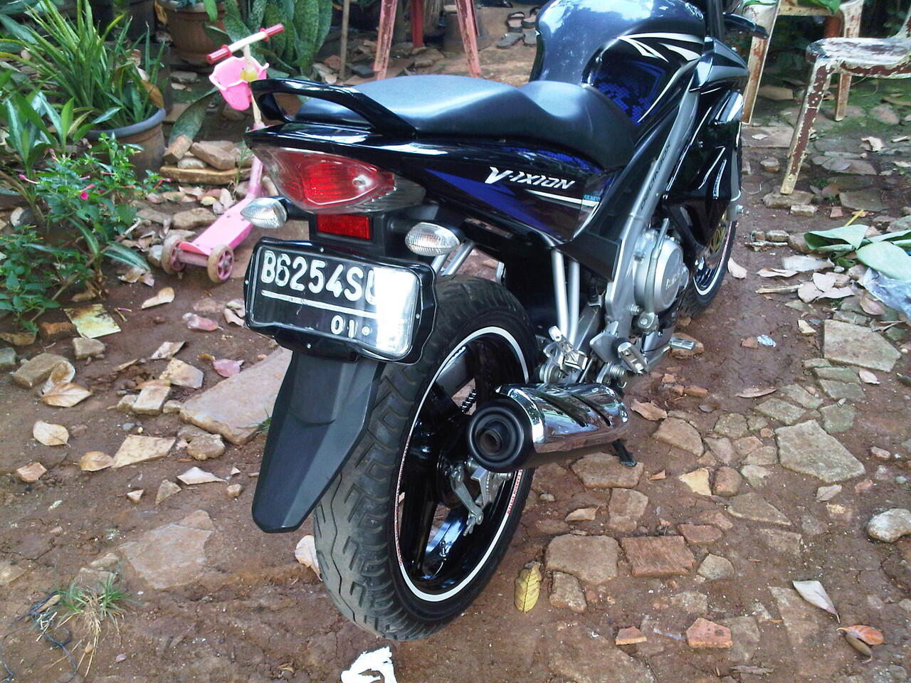 VIXION 2010 ABU2, KM 8000 JAKARTA