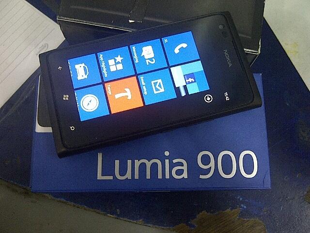 NOKIA LUMIA 900
